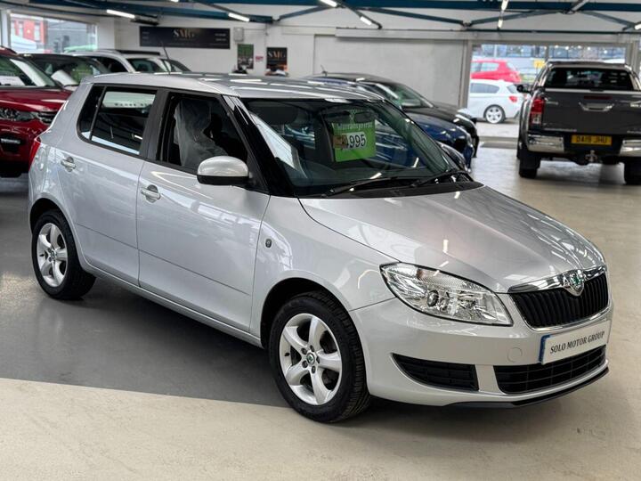 Skoda FABIA 1.2 SE Euro 5 5dr Skoda FABIA 1.2 SE Euro 5 5dr
