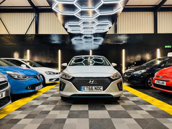 Hyundai IONIQ 1.6 H-GDi Premium DCT Euro 6 (s/s) 5dr