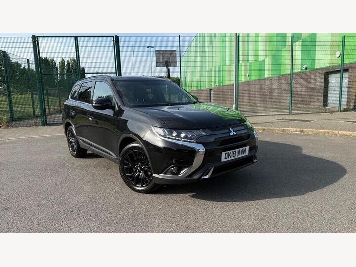 Mitsubishi Outlander 2.0 MIVEC Black CVT 4WD Euro 6 (s/s) 5dr