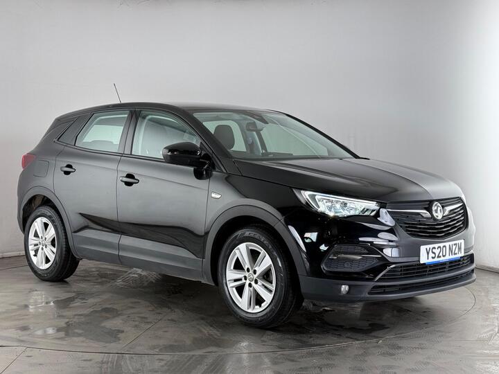 Vauxhall Grandland X 1.2 Turbo SE Euro 6 (s/s) 5dr Vauxhall Grandland X 1.2 Turbo SE Euro 6 (s/s) 5dr