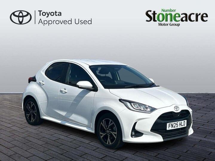 Toyota Yaris 1.5 VVT-h Design E-CVT Euro 6 (s/s) 5dr