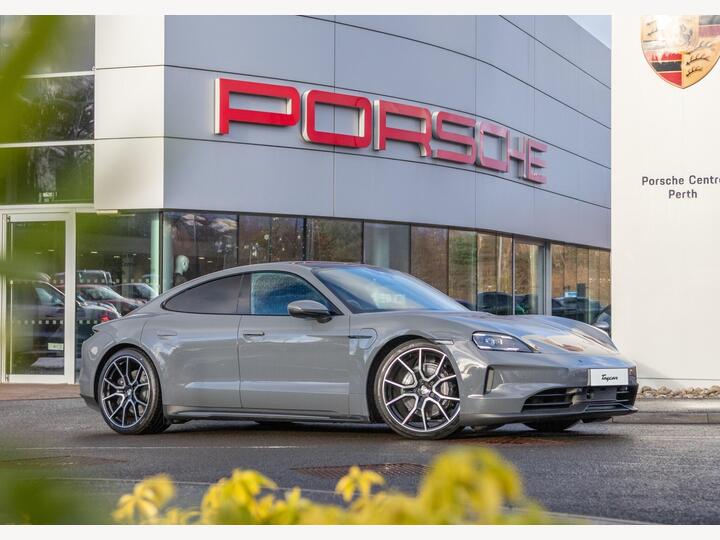 Porsche Taycan Performance Plus 105kWh Auto RWD 4dr (11kW Charger)