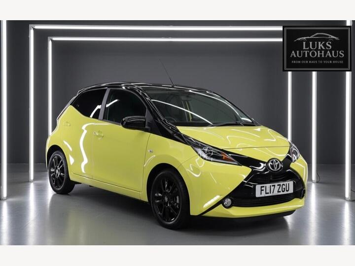 Toyota AYGO 1.0 VVT-i X-cite 3 Yellow Bi-Tone Euro 6 5dr