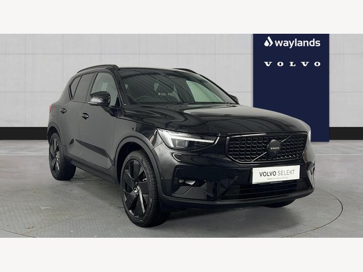 Volvo XC40 2.0 B3 MHEV Plus Black Edition DCT Auto Euro 6 (s/s) 5dr