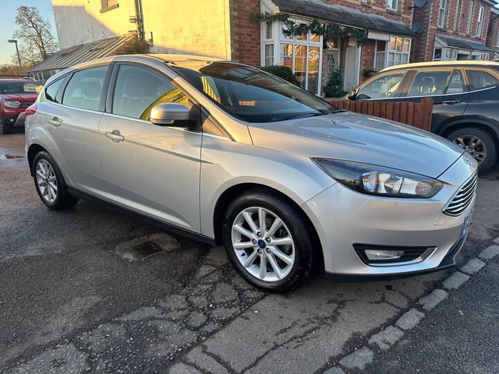 Ford Focus 1.0T EcoBoost Titanium Euro 6 (s/s) 5dr