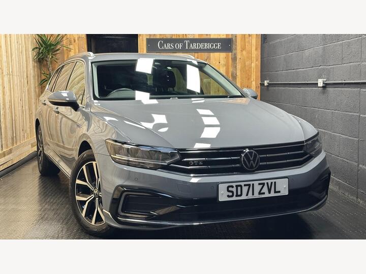 Volkswagen Passat 1.4 TSI 13kWh GTE DSG Euro 6 (s/s) 5dr