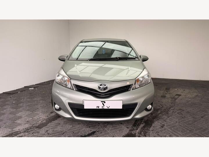 Toyota Yaris 1.33 Dual VVT-i Icon Multidrive S Euro 5 5dr
