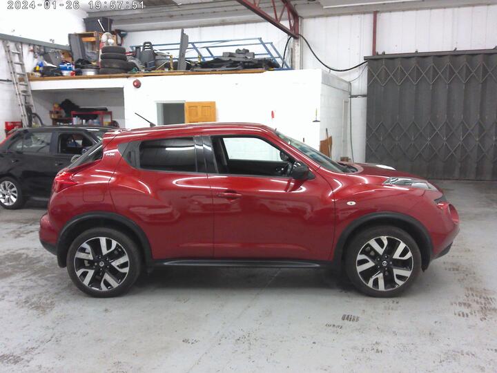 Nissan Juke 1.6 N-tec Euro 5 5dr (17in Alloy)