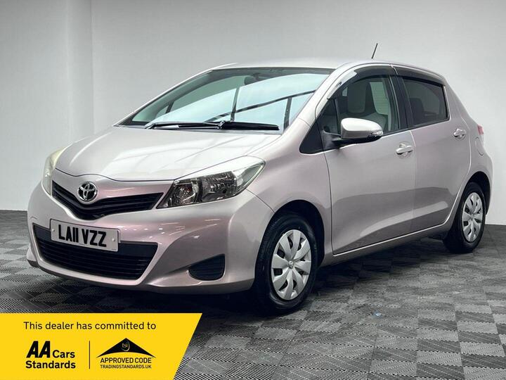 Toyota Yaris 1.33 Dual VVT-i TR Multidrive S Euro 5 5dr