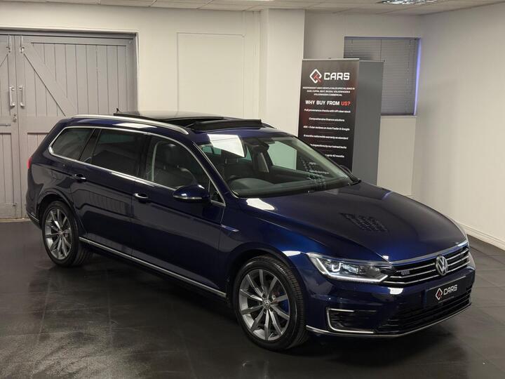 Volkswagen Passat 1.4 TSI GTE Advance DSG Euro 6 (s/s) 5dr Volkswagen Passat 1.4 TSI GTE Advance DSG Euro 6 (s/s) 5dr