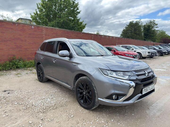 Mitsubishi OUTLANDER 2.0h 12kWh 4h CVT 4WD Euro 6 (s/s) 5dr