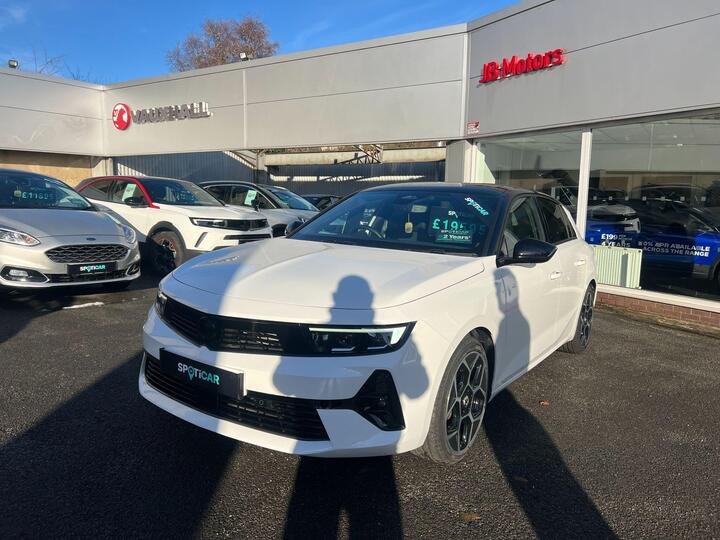 Vauxhall Astra 1.2 Turbo Ultimate Euro 6 (s/s) 5dr Vauxhall Astra 1.2 Turbo Ultimate Euro 6 (s/s) 5dr