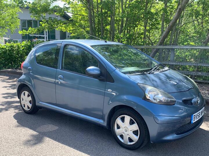 Toyota AYGO 1.0 VVT-i Blue Euro 4 5dr