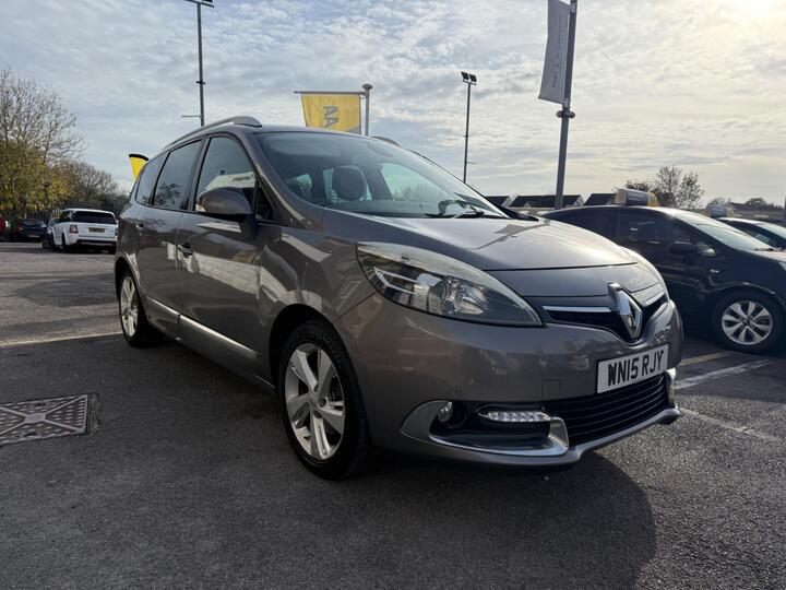 Renault Grand Scenic 1.5 DCi ENERGY Dynamique TomTom Euro 5 (s/s) 5dr Renault Grand Scenic 1.5 DCi ENERGY Dynamique TomTom Euro 5 (s/s) 5dr