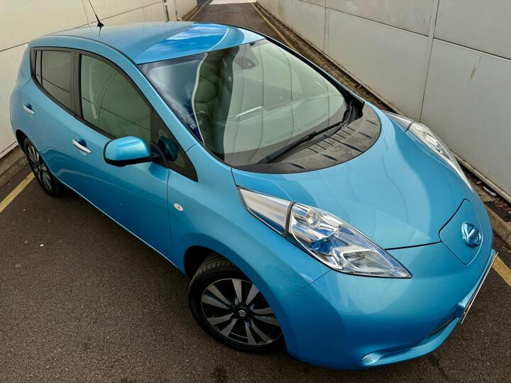 Nissan Leaf 30kWh Tekna Auto 5dr