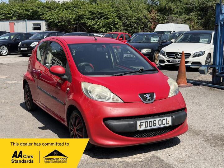 Peugeot 107 1.0 12V Urban 2 Tronic Euro 4 3dr