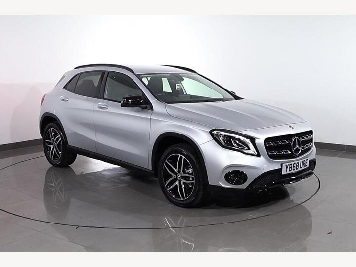 Mercedes-Benz 180 1.6 GLA180 Urban Edition 7G-DCT Euro 6 (s/s) 5dr Mercedes-Benz 180 1.6 GLA180 Urban Edition 7G-DCT Euro 6 (s/s) 5dr