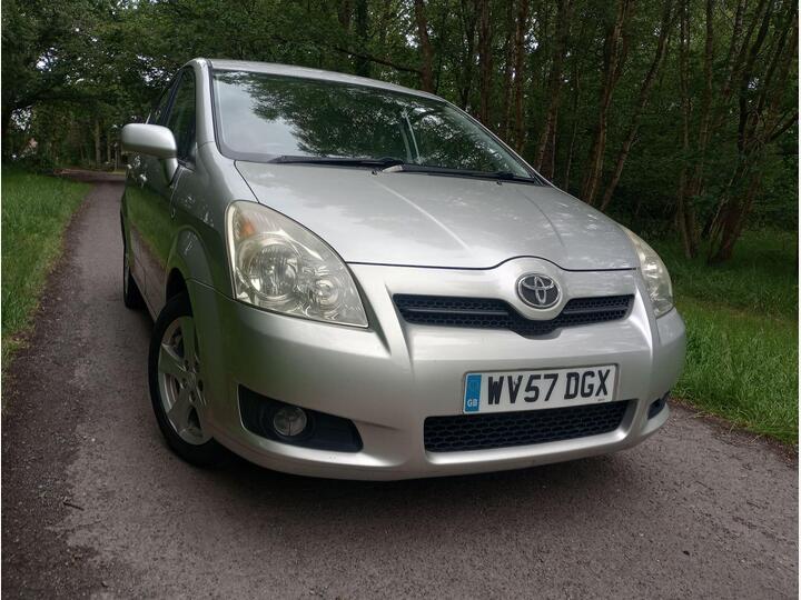 Toyota Corolla Verso 1.8 VVT-i T3 5dr Toyota Corolla Verso 1.8 VVT-i T3 5dr