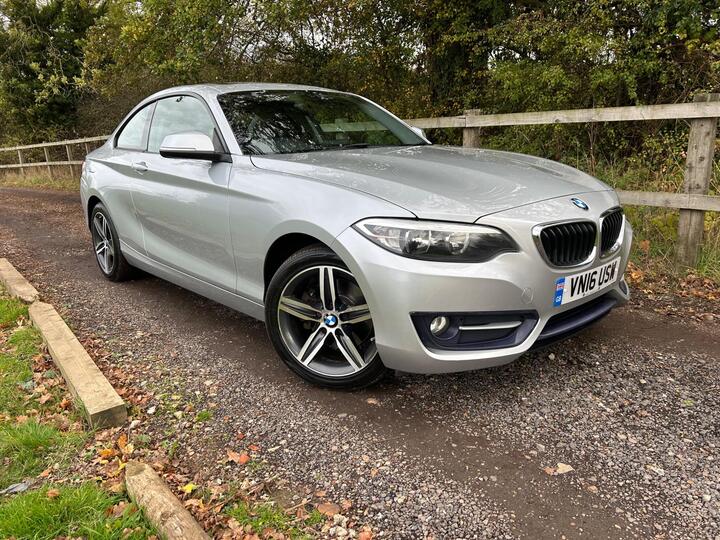 BMW 2 Series 2.0 220i Sport Euro 6 (s/s) 2dr