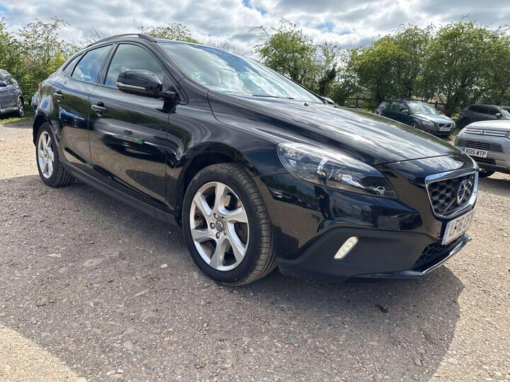 Volvo V40 Cross Country 2.0 D2 Lux Euro 6 (s/s) 5dr