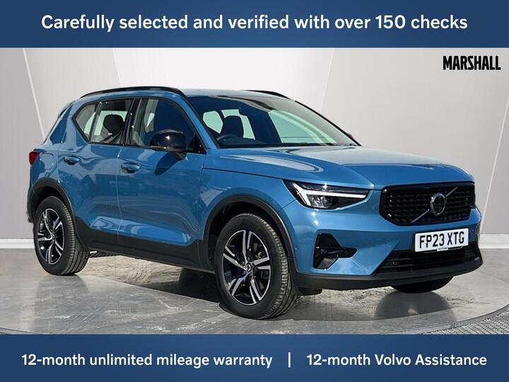 Volvo XC40 2.0 B3 MHEV Plus Dark DCT Auto Euro 6 (s/s) 5dr