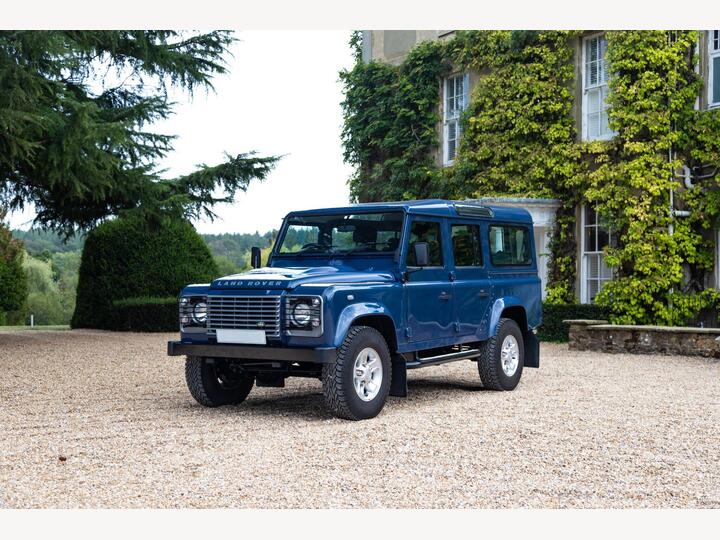 Land Rover Defender 110 2.4 TDCi XS Station Wagon 4WD MWB Euro 4 5dr