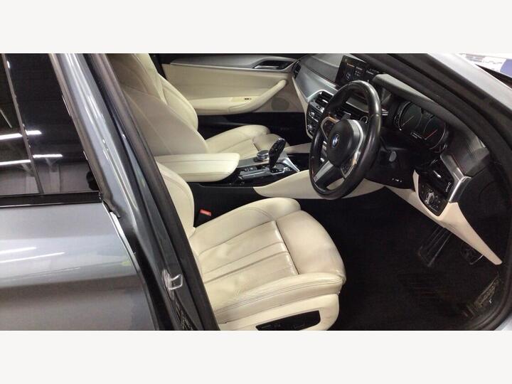 BMW 5 Series 2.0 520d M Sport Auto Euro 6 (s/s) 4dr