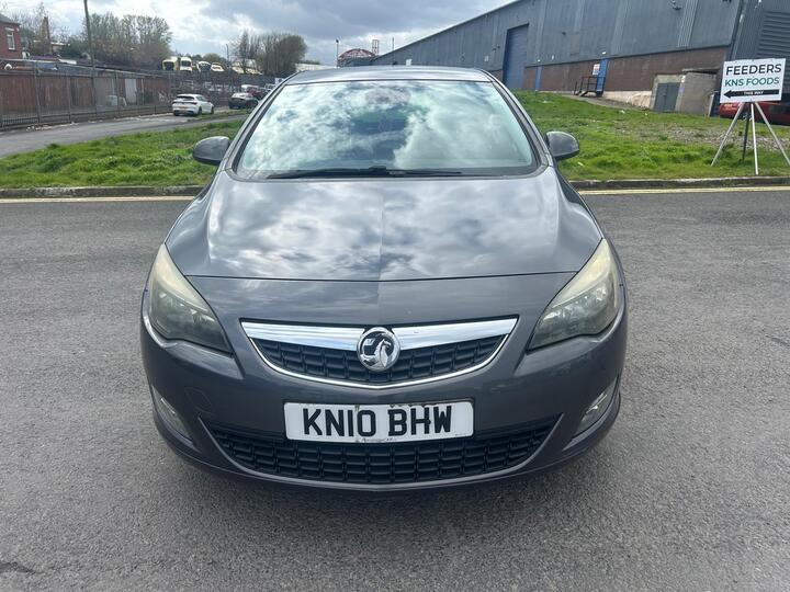 Vauxhall Astra 1.6T 16v SRi Euro 5 5dr