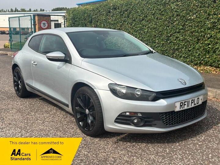 Volkswagen Scirocco 2.0 TDI BlueMotion Tech GT Euro 5 (s/s) 3dr