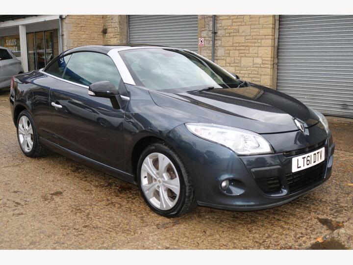 Renault Megane 1.9 DCi Dynamique TomTom Euro 5 2dr Renault Megane 1.9 DCi Dynamique TomTom Euro 5 2dr