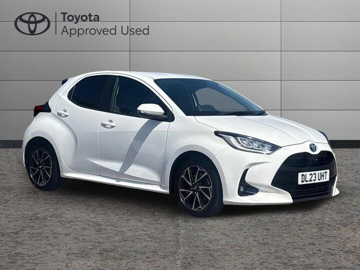 Toyota Yaris 1.5 VVT-h Design E-CVT Euro 6 (s/s) 5dr