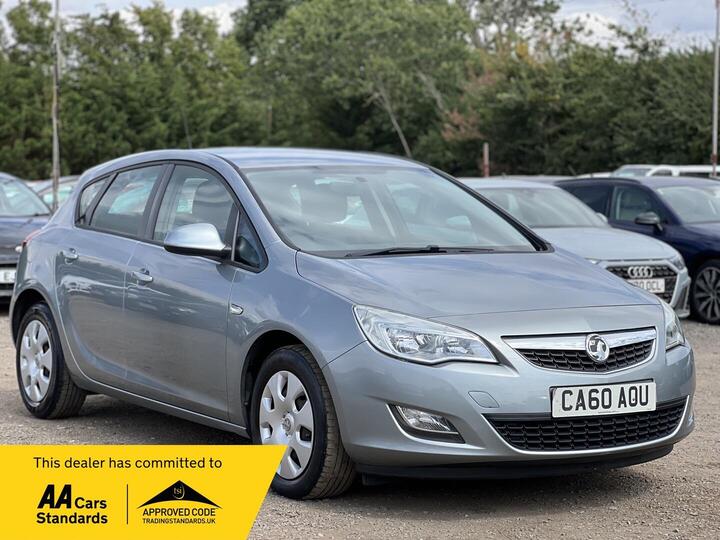 Vauxhall Astra 1.6 16v Exclusiv Euro 5 5dr