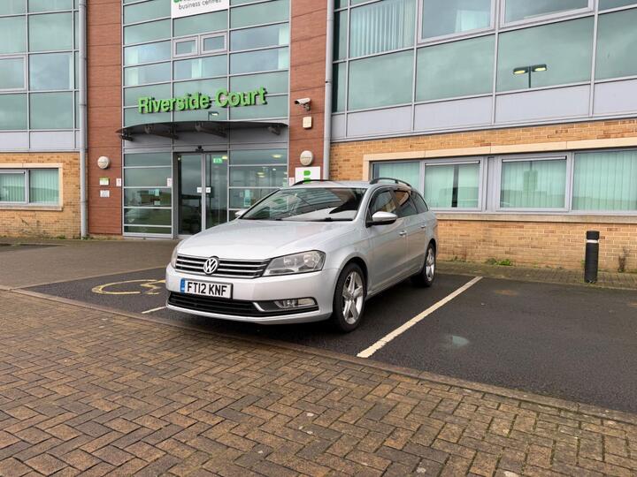 Volkswagen Passat 2.0 TDI BlueMotion Tech SE Euro 5 (s/s) 5dr