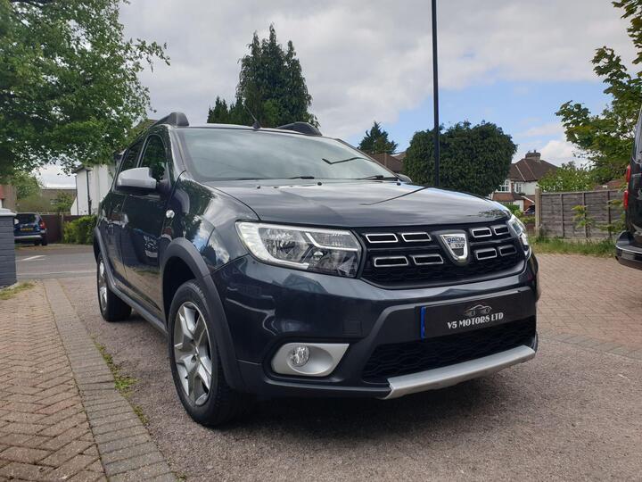 Dacia Sandero Stepway 0.9 TCe Essential Euro 6 (s/s) 5dr