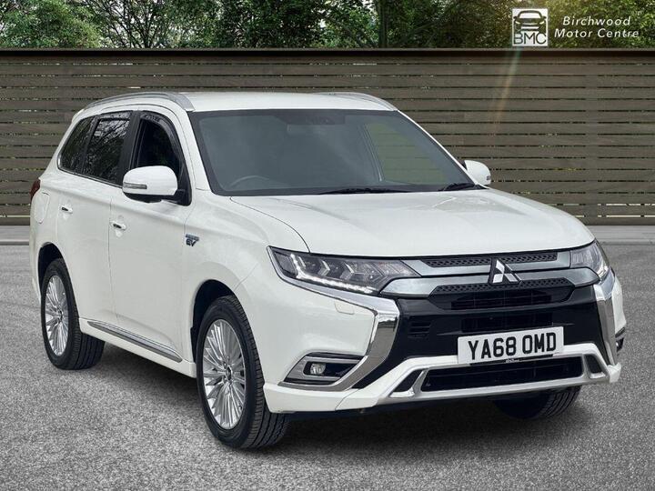 Mitsubishi OUTLANDER 2.4h TwinMotor 13.8kWh 4h CVT 4WD Euro 6 (s/s) 5dr