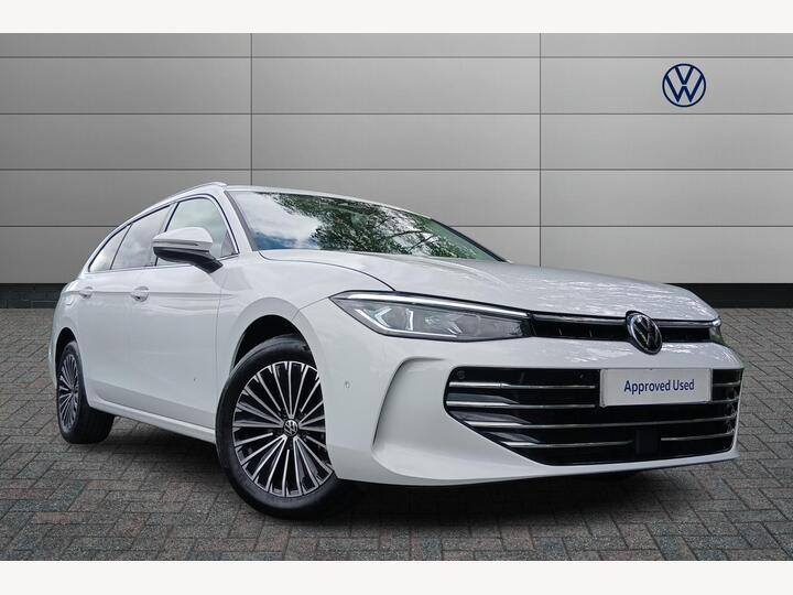 Volkswagen Passat 1.5 ETSI MHEV Elegance DSG Euro 6 (s/s) 5dr