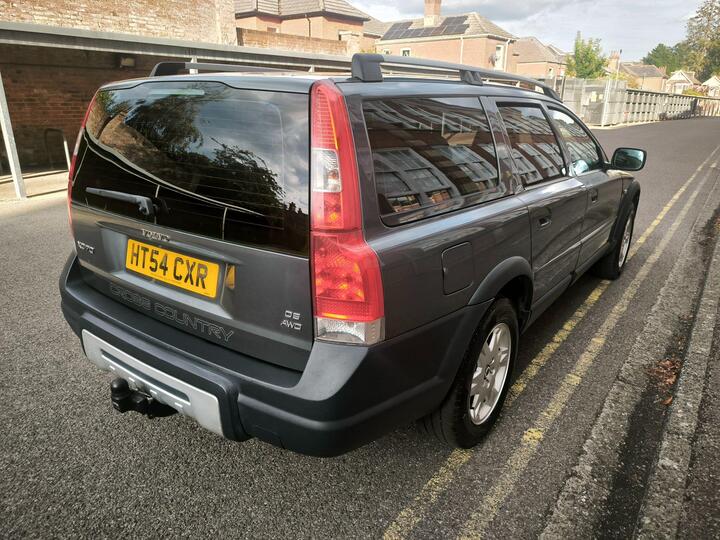 Volvo XC70 2.4 D5 SE 5dr