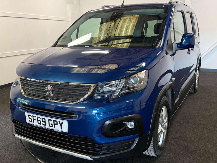 Peugeot RIFTER 1.5 BlueHDi Allure Standard MPV Euro 6 5dr Peugeot RIFTER 1.5 BlueHDi Allure Standard MPV Euro 6 5dr