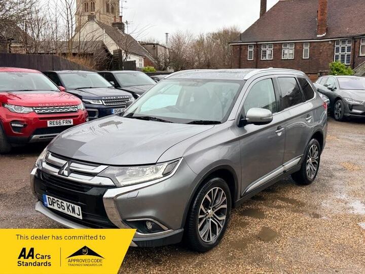 Mitsubishi Outlander 2.2 DI-D 4 4WD Euro 6 (s/s) 5dr