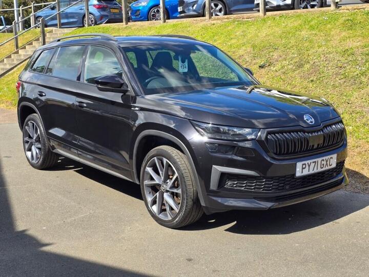 Skoda Kodiaq 2.0 TDI SportLine DSG 4WD Euro 6 (s/s) 5dr (7 Seat) Skoda Kodiaq 2.0 TDI SportLine DSG 4WD Euro 6 (s/s) 5dr (7 Seat)