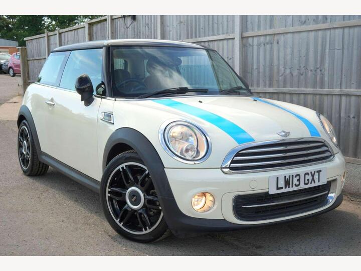MINI HATCH 1.6 Cooper Hatchback 3dr Petrol Auto Euro 6 (122 Ps)