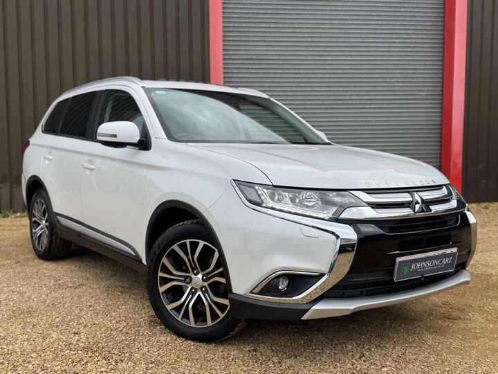 Mitsubishi OUTLANDER 2.2 DI-D 4 Auto 4WD Euro 6 5dr