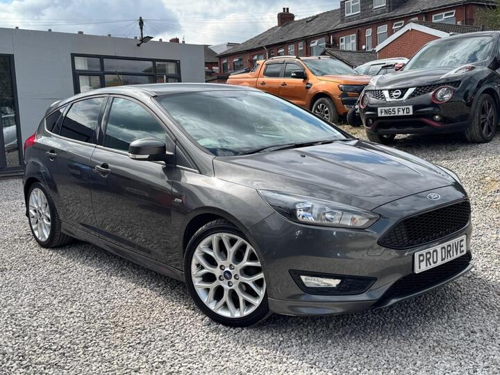 Ford Focus 1.0T EcoBoost ST-Line Euro 6 (s/s) 5dr