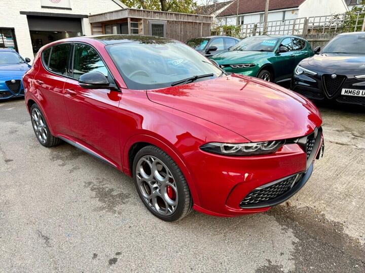 Alfa Romeo TONALE 1.5 VGT MHEV Tributo Italiano DCT Euro 6 5dr Alfa Romeo TONALE 1.5 VGT MHEV Tributo Italiano DCT Euro 6 5dr