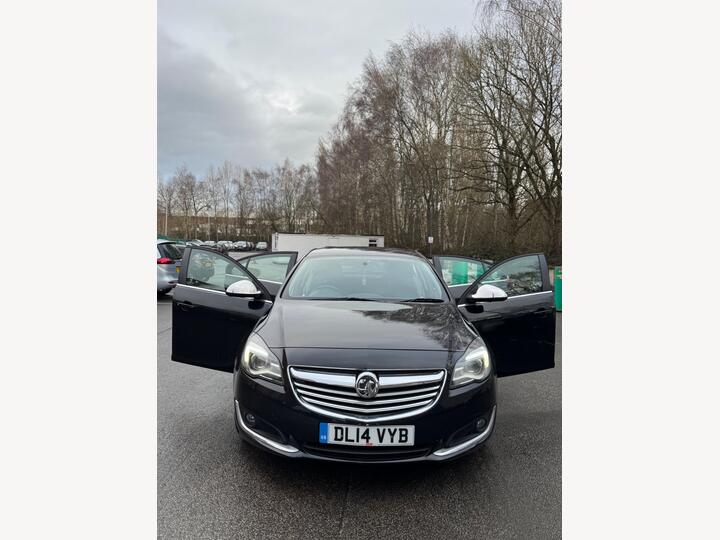 Vauxhall Insignia 1.8 16V Design Euro 5 5dr
