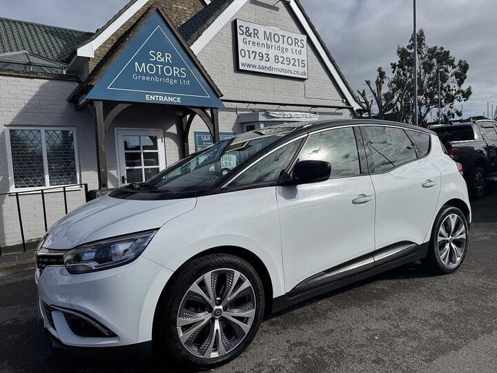 Renault Scenic 1.7 Blue DCi Signature Euro 6 (s/s) 5dr Renault Scenic 1.7 Blue DCi Signature Euro 6 (s/s) 5dr