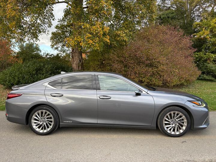 Lexus ES 2.5 300h Takumi E-CVT Euro 6 (s/s) 4dr