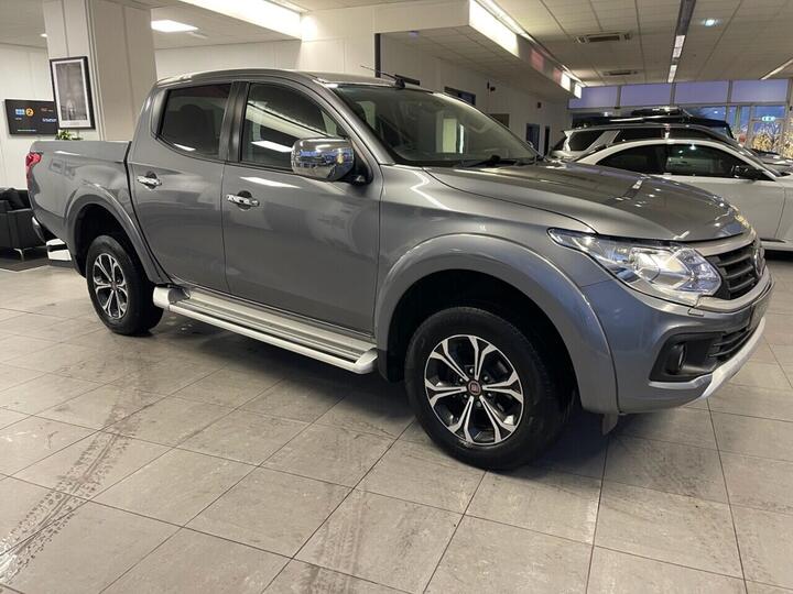 Fiat FULLBACK 2.4D LX 4WD Euro 6 4dr (Euro 6)