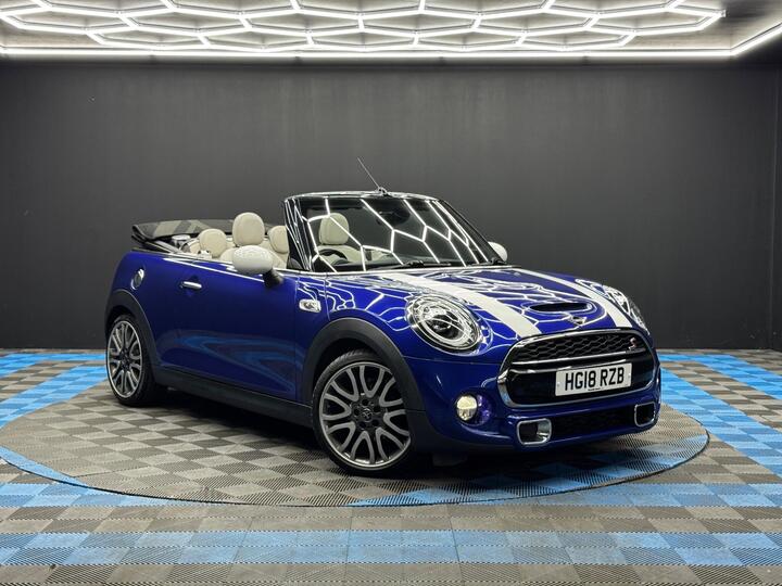 MINI Convertible 2.0 Cooper S 25th Anniversary Steptronic Euro 6 (s/s) 2dr MINI Convertible 2.0 Cooper S 25th Anniversary Steptronic Euro 6 (s/s) 2dr