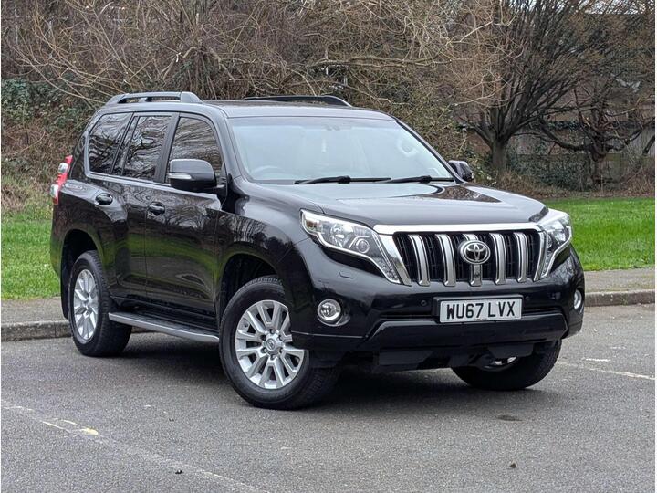 Toyota LAND CRUISER 2.8D Invincible Auto 4WD Euro 6 5dr (7 Seats) Toyota LAND CRUISER 2.8D Invincible Auto 4WD Euro 6 5dr (7 Seats)